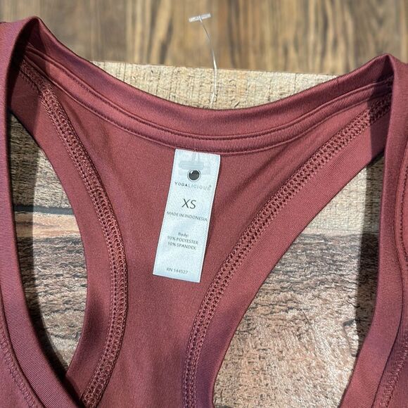NWT-YOGALICIOUS TANK TOP - Picture 2 of 5